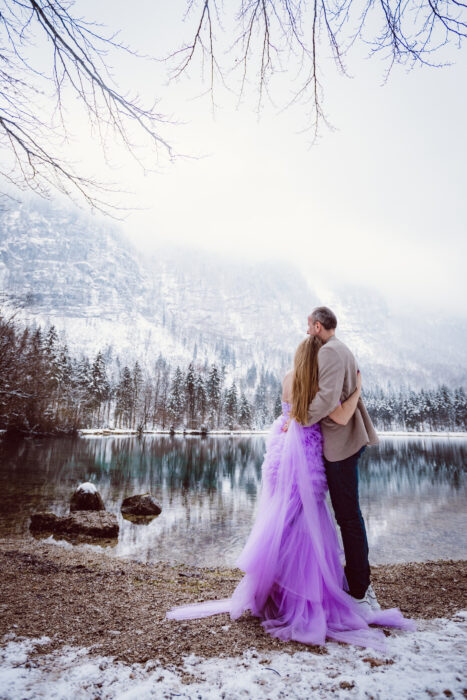 Lovestoryfotos зимой на озере в горах. Salzburg, Österreich. Фото 10