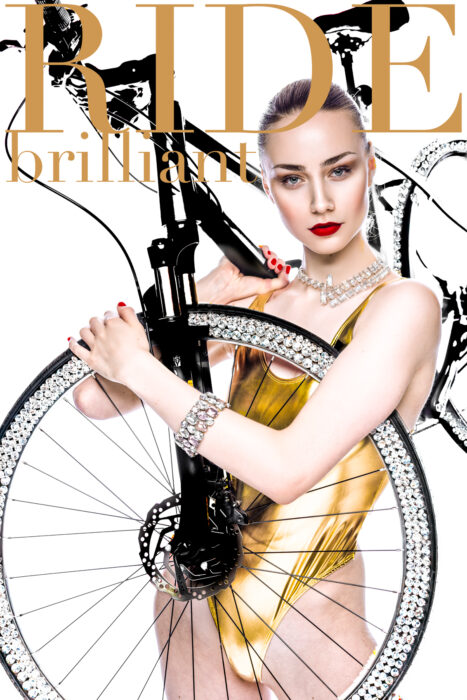 Luxury Fashion с шоссейным велосипедом